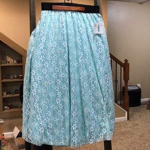 Romantic Lucy skirt.